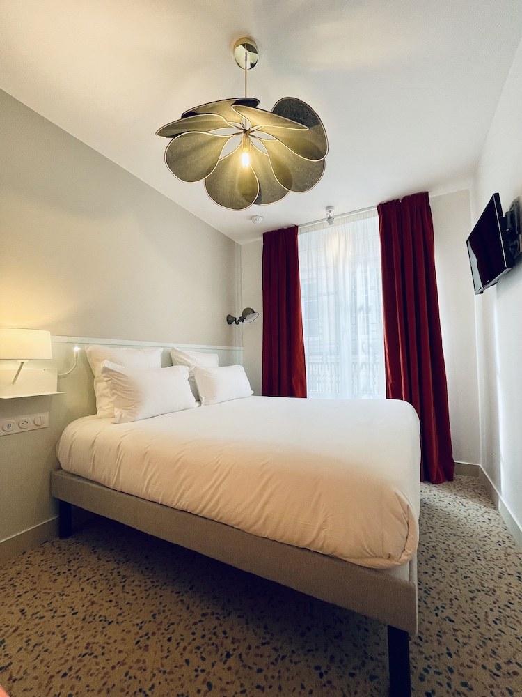 COMFORT, DOUBLE BED