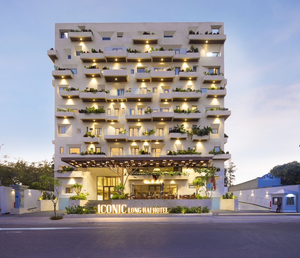 Iconic Long Hai Hotel 2/39