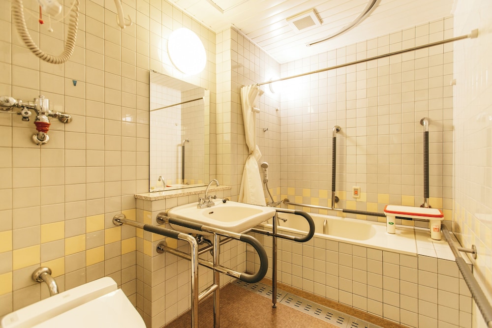 Kamenoi Hotel Setouchi Hikari 57/58