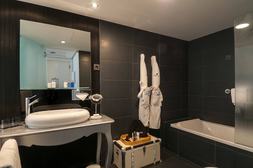 138 Liberdade Hotel 25/68