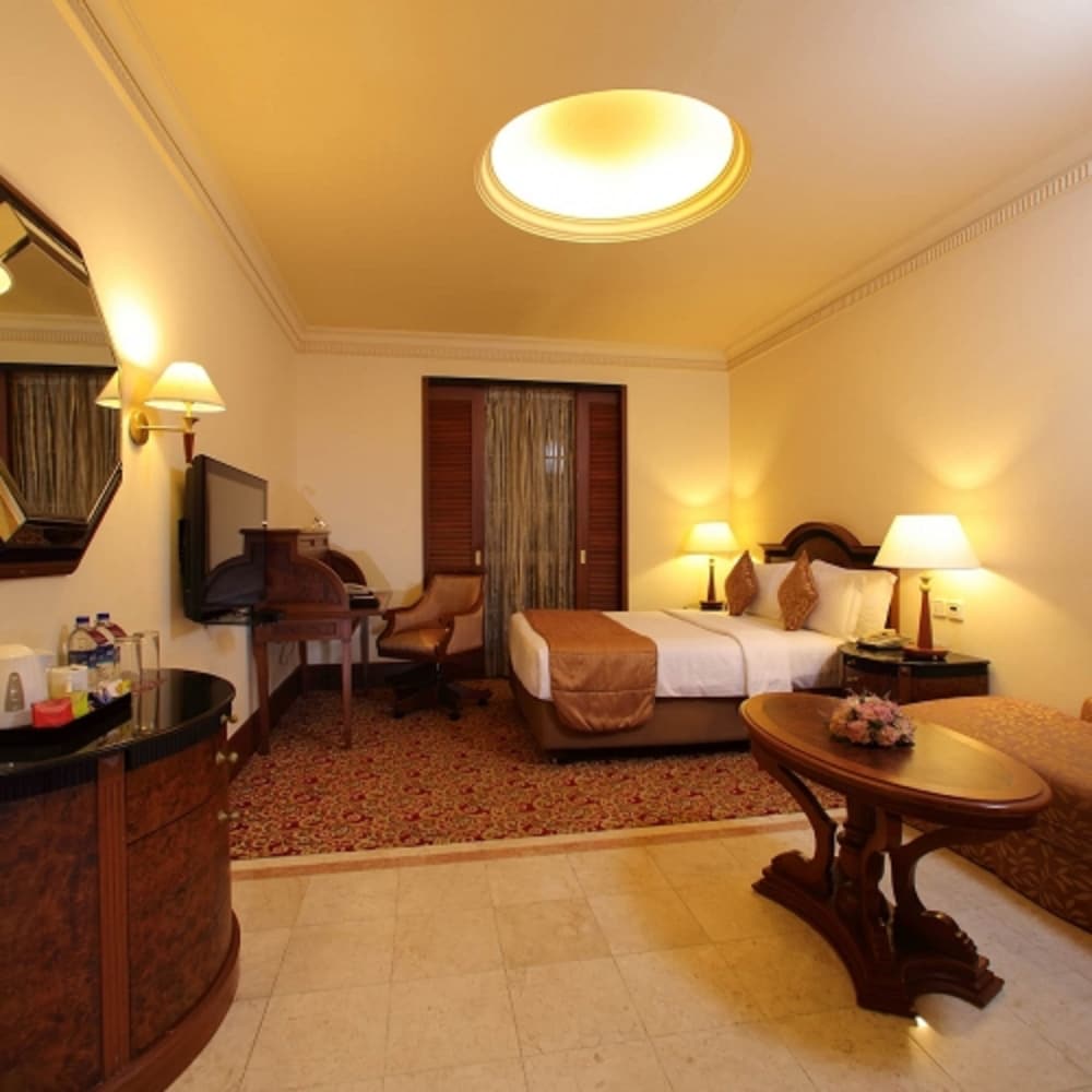 The Residency Towers Chennai 24/38