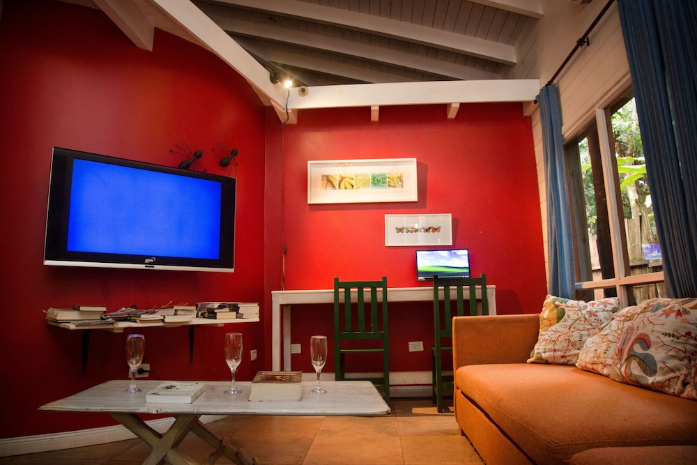 La Reserva Virgin Lodge 40/64