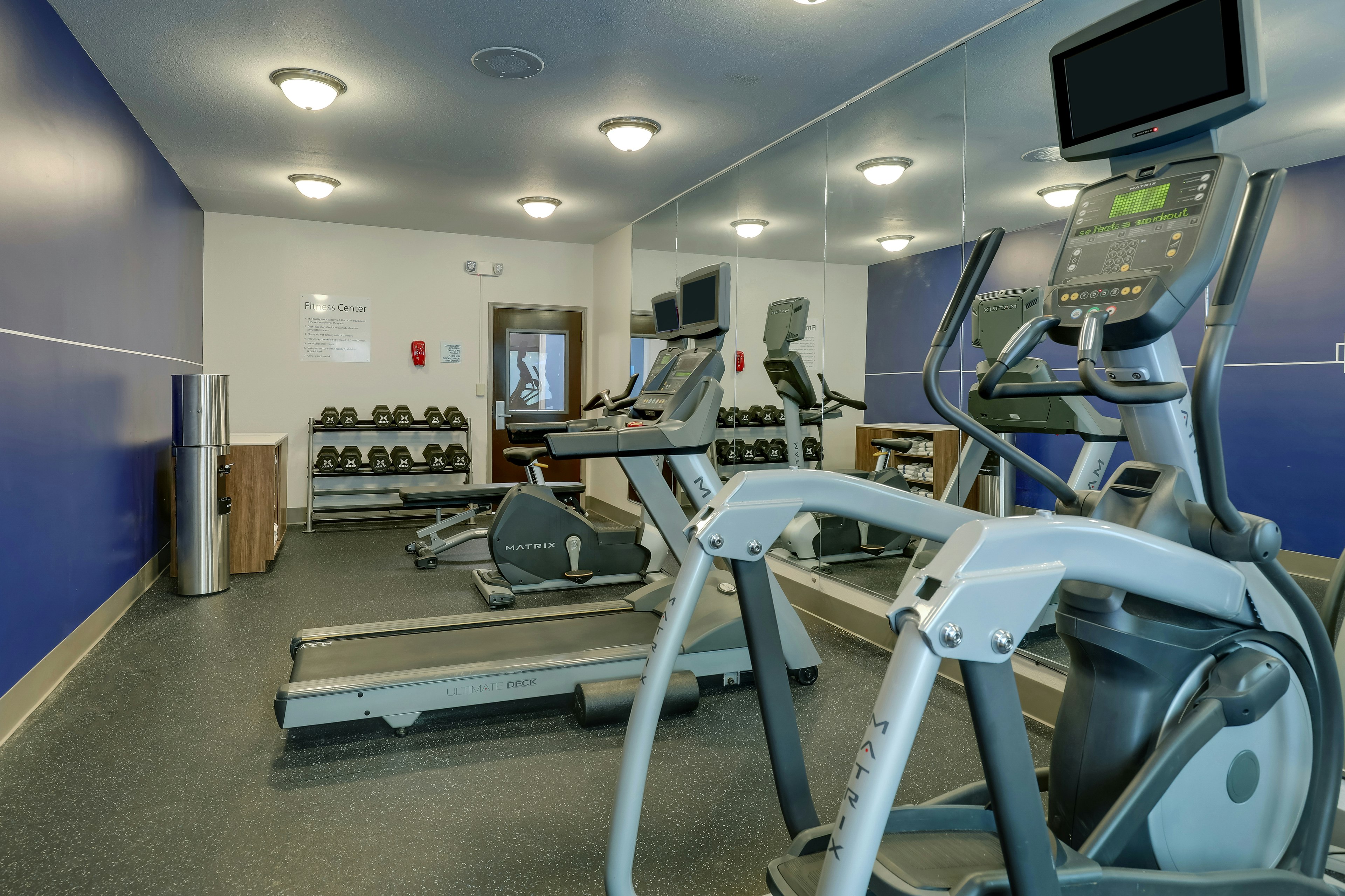 Holiday Inn Express Suites Hinesville East Fort Stewart 30/50