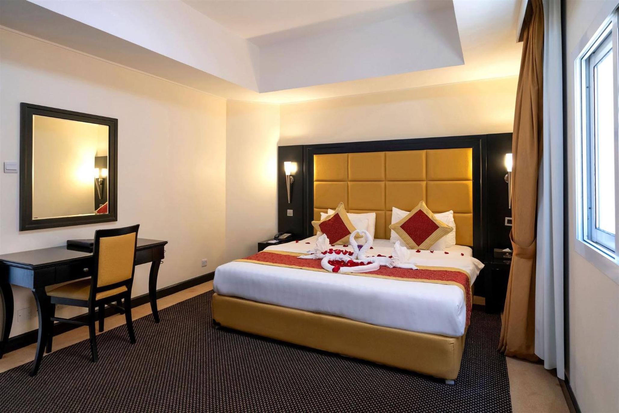 Royal Beach Hotel & Resort 12/50