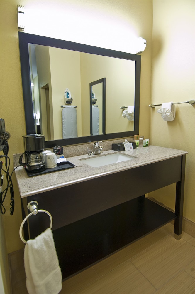 Executive Inn and Suites Tyler 39/51