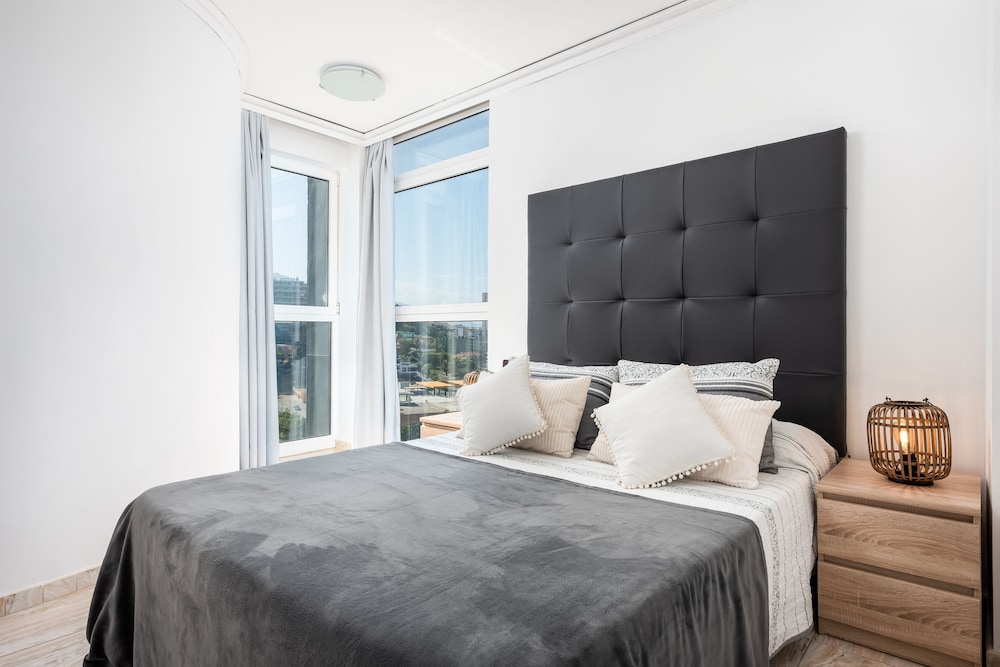 2 BEDROOMS, PRESIDENTIAL, PENTHOUSE, BEACH FRONT, SEA VIEW