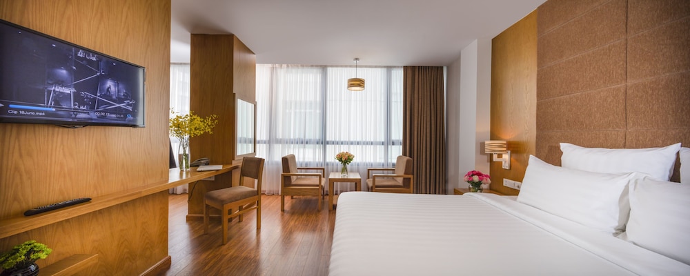 Paradise, Suite, King Bed