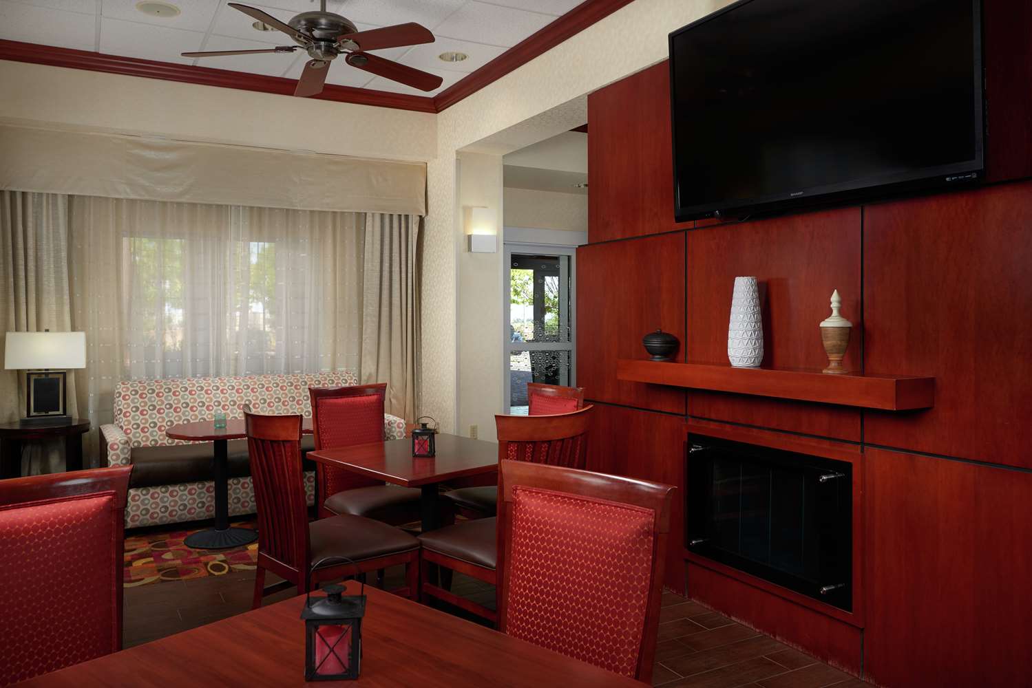 Hampton Inn And Suites Roswell 17/34