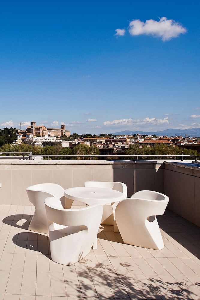 Hotel Ripa Roma 43/50
