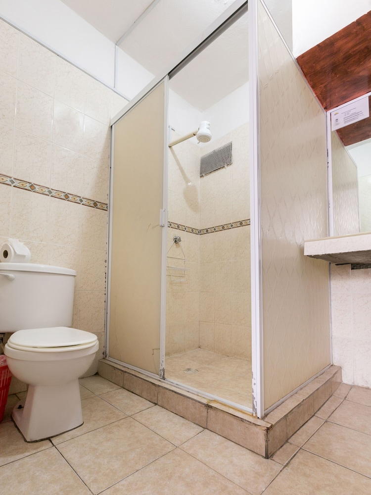 Zona Dorada Inn 44/50