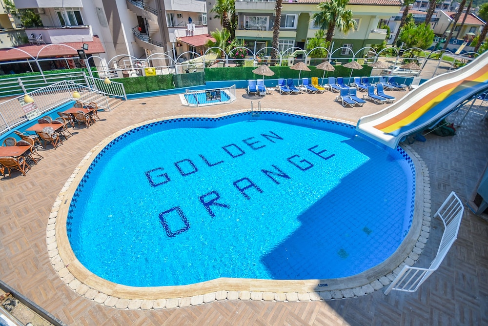 Golden Orange Apart 18/26