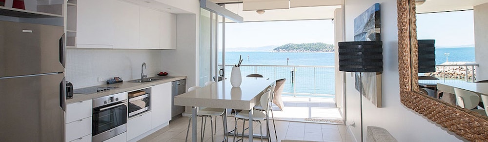 Grand Mercure Apartments Magnetic Island in Nelly Bay