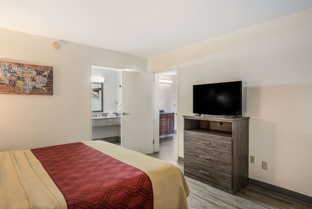 Upgrade, Suite, King Bed