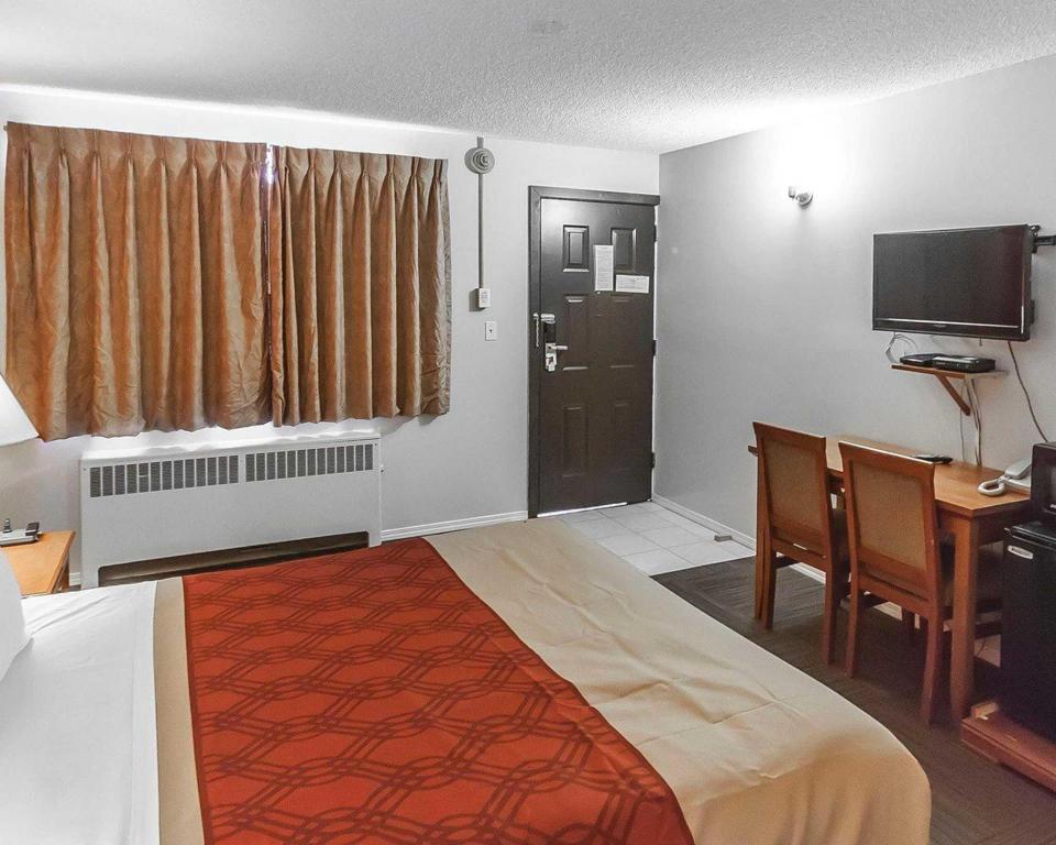Upgrade, Queen Bed، Econo Lodge Inn & Suites Drumheller 3/4