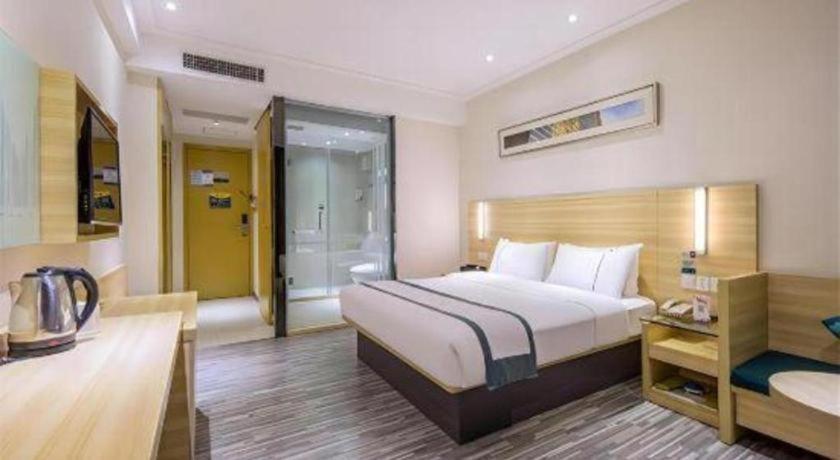 City Comfort Inn (Zhanjiang Middle Renmin Avenue Dingsheng Square) 25/50
