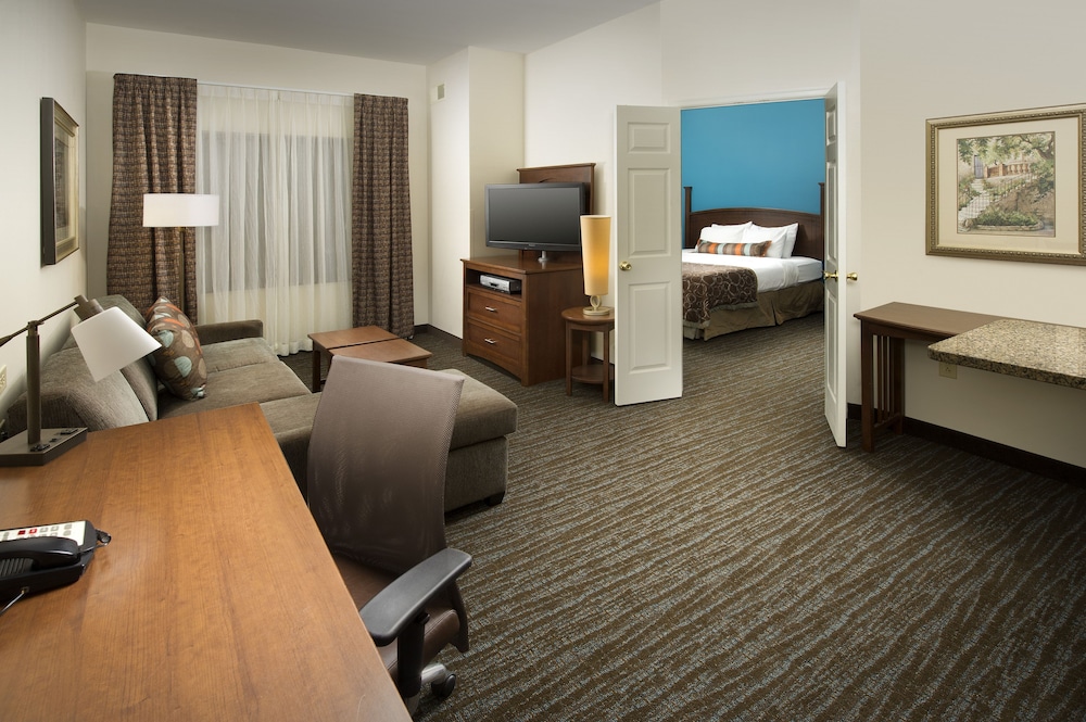 Staybridge Suites Baltimore Bwi Airport 32/54