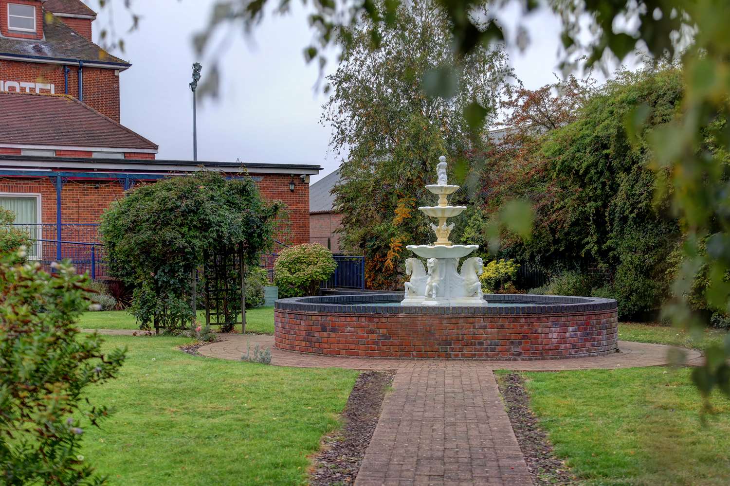 Best Western Thurrock Hotel 44/45