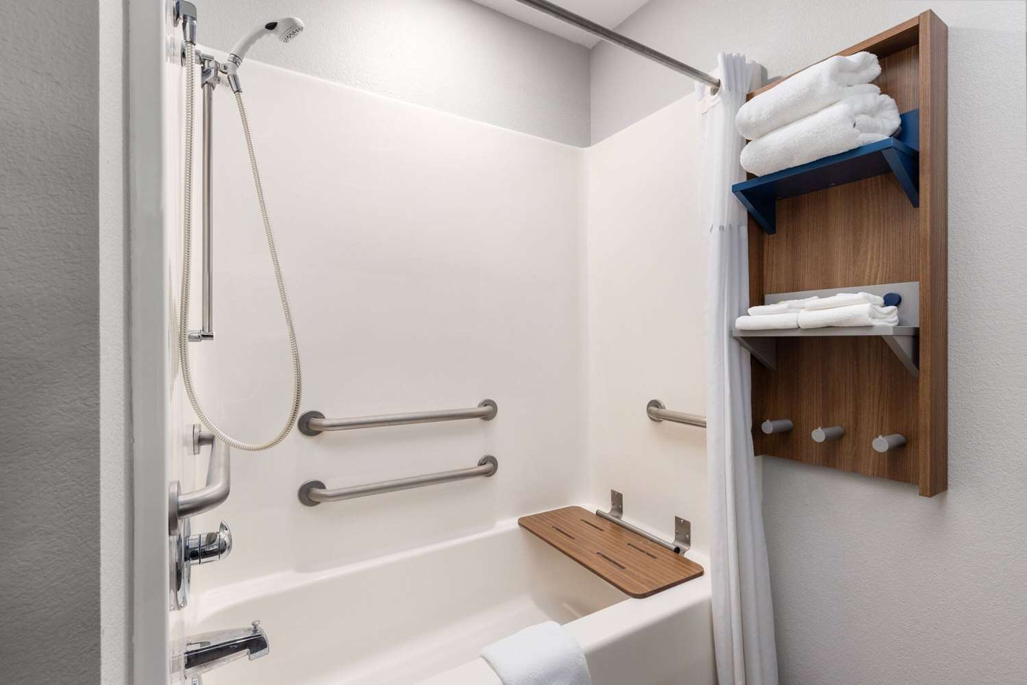 Microtel Inn & Suites by Wyndham Independence 29/29