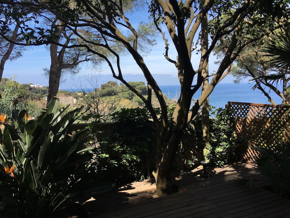 Villa Marinella 50/56