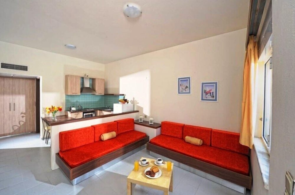 Meropi Hotel and Apartments 20/69