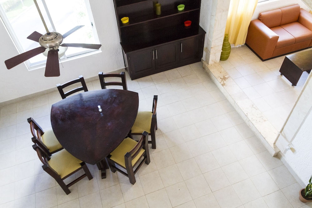 Las Gaviotas Hotel Suites 39/51