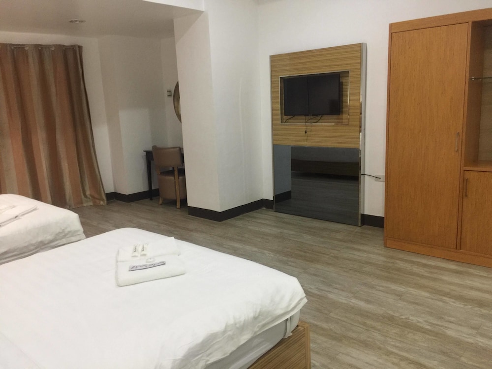 Jeamco Royal Hotel - Palawan 17/58