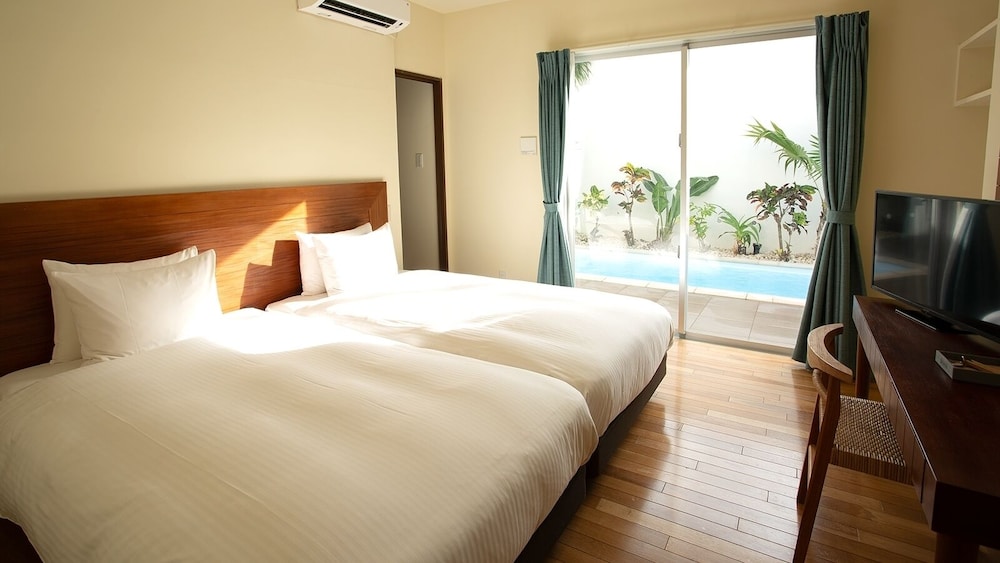 2 BEDROOMS, VILLA, OCEAN VIEW, PRIVATE POOL