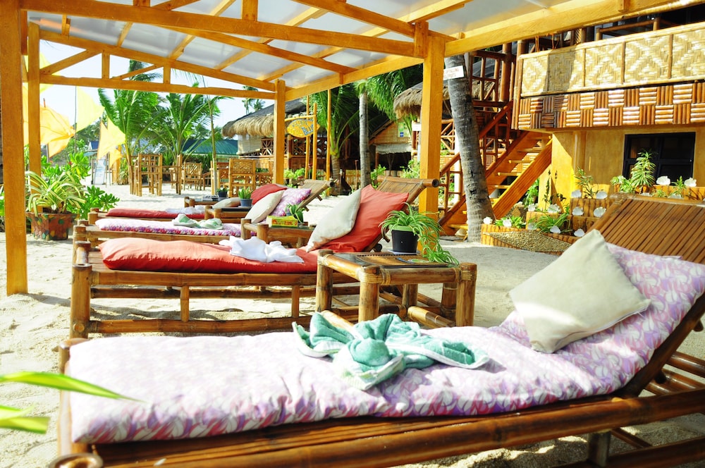 The Coral Blue Oriental Beach Villas And Suites 39/65