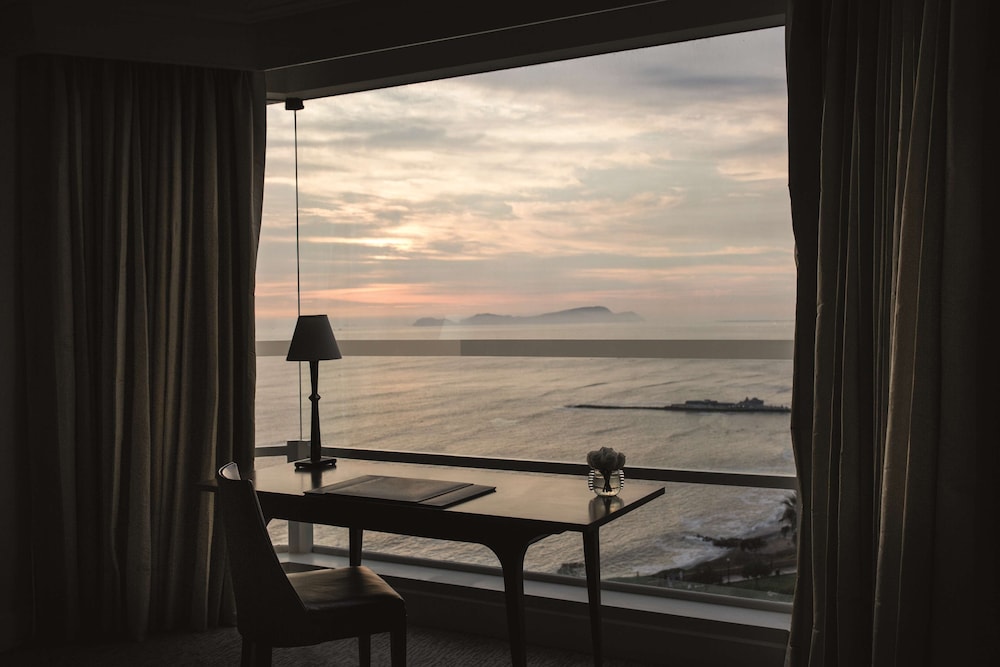 Miraflores Park A Belmond Hotel 74/78