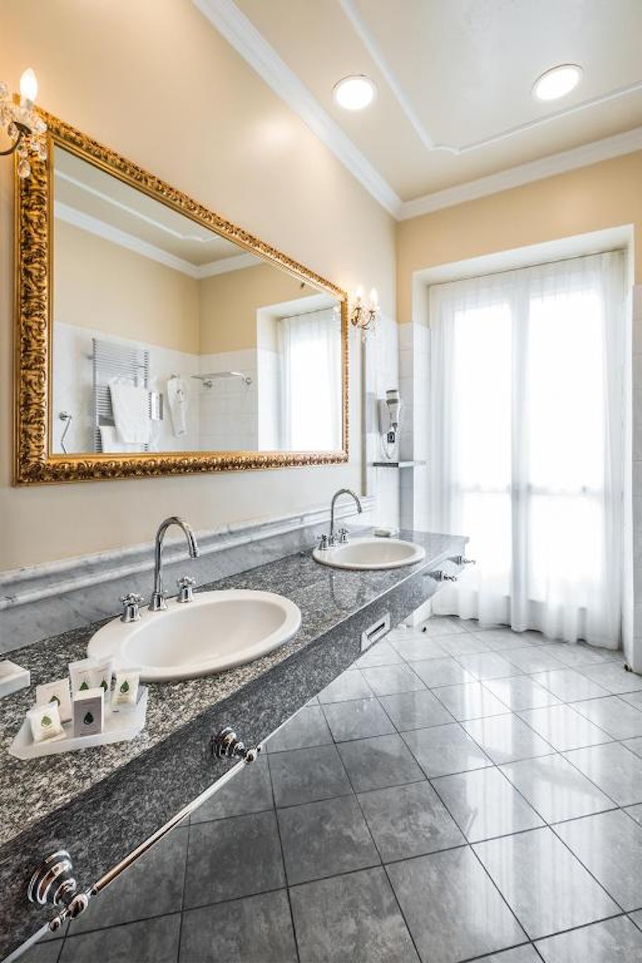 Phi Hotel Principe 60/60