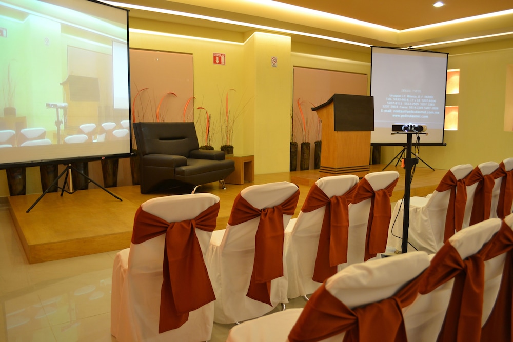 Hostalia Hotel Expo And Business Class 46/60