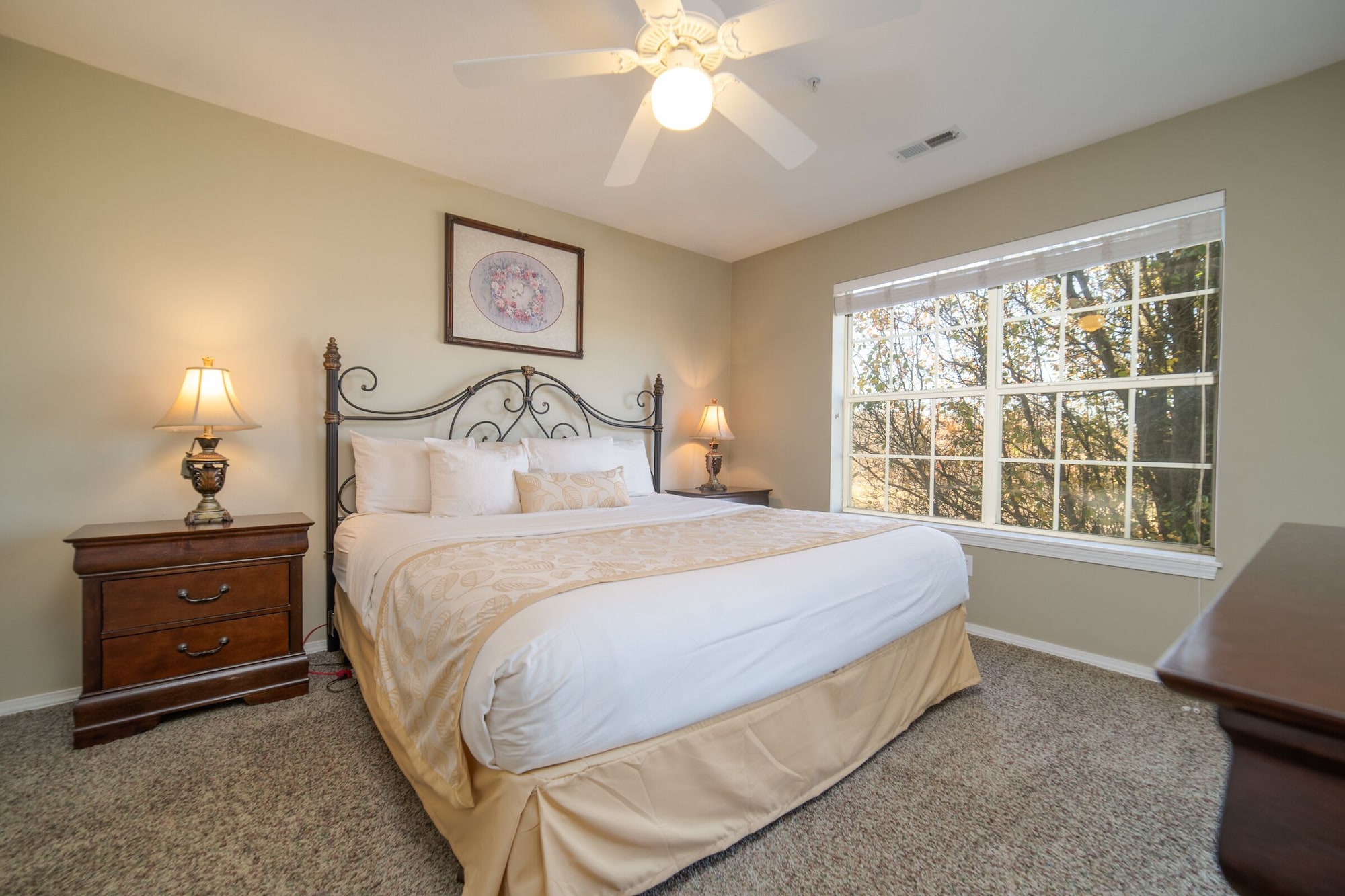 1 BEDROOM, CONDO