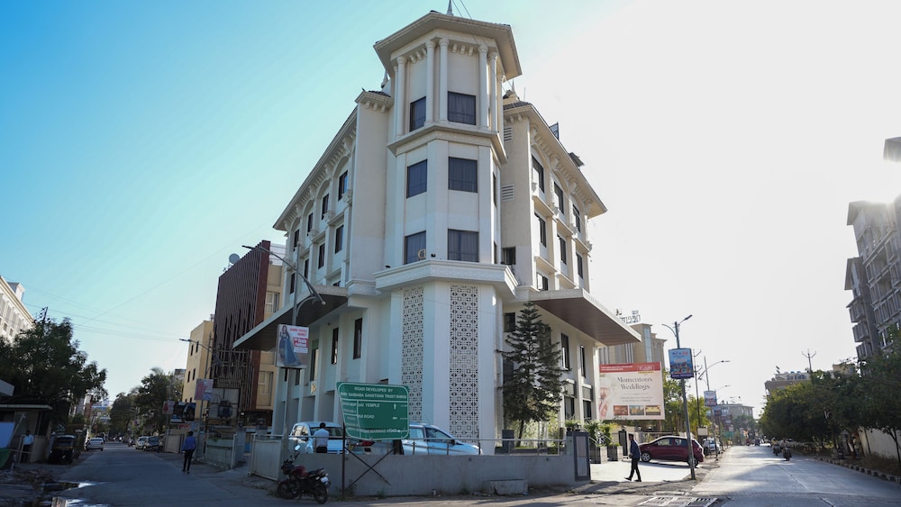 Jivanta Hotel 46/50