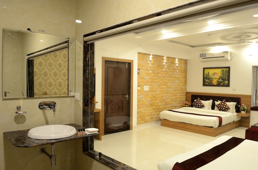 Ambay Villa 47/50