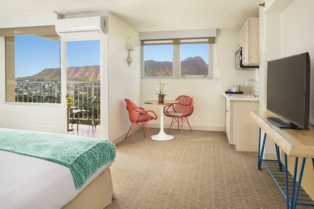 Queen Kapiolani Hotel 41/78