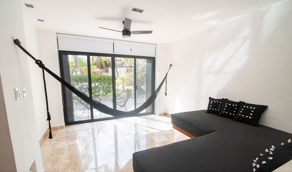 HOTEL CASA DEL JAGUAR BEACH 11/50