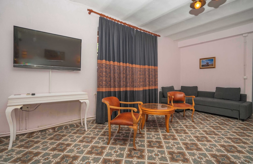 Laden Palas Hotel 30/50