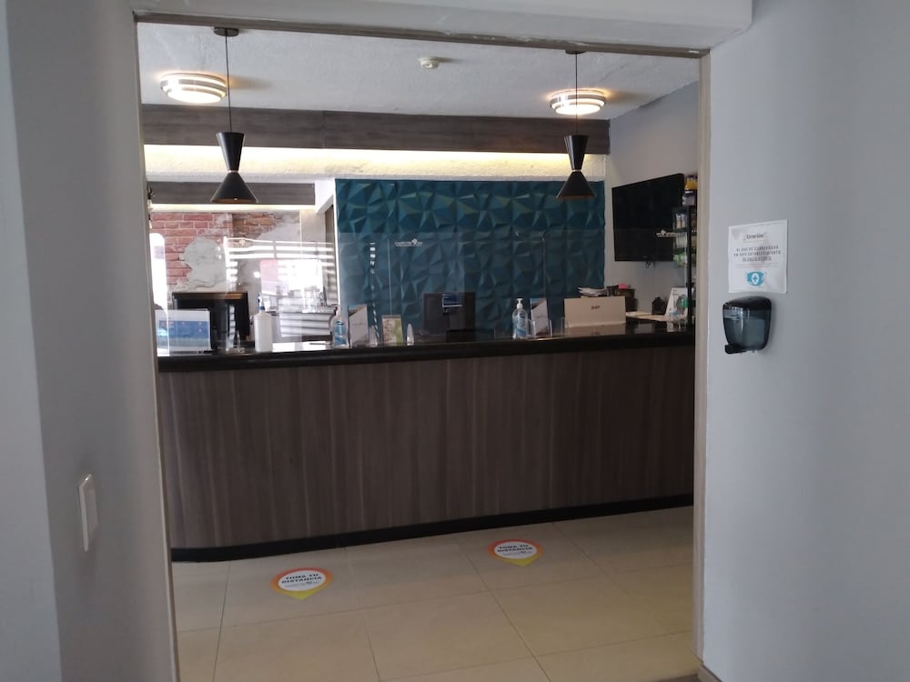 Campestre Inn Hotel And Residences 4/44
