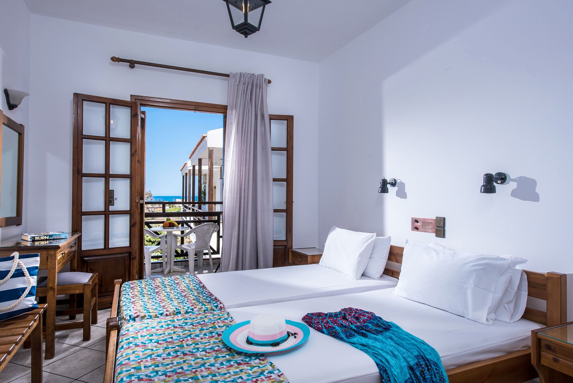 1 BEDROOM, APARTMENT, POOL VIEW
