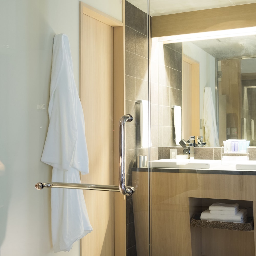 Fujisawa Hotel En 26/53