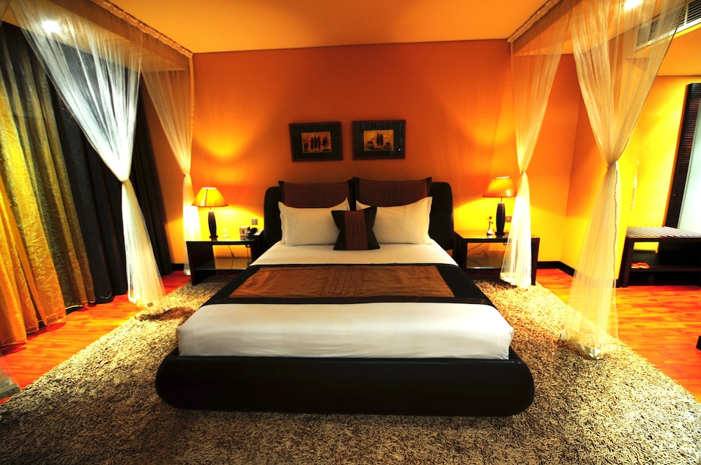 Speke Resort Munyonyo 11/78