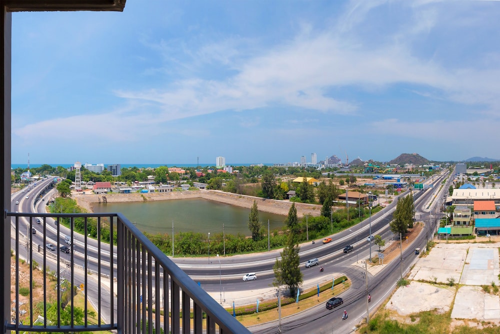 Baan Kiang Fah Hua Hin Condominium By Montri 38/42