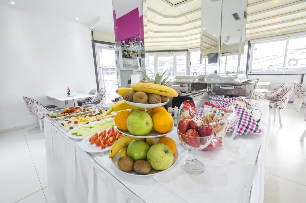Astera Apart Hotel 33/44
