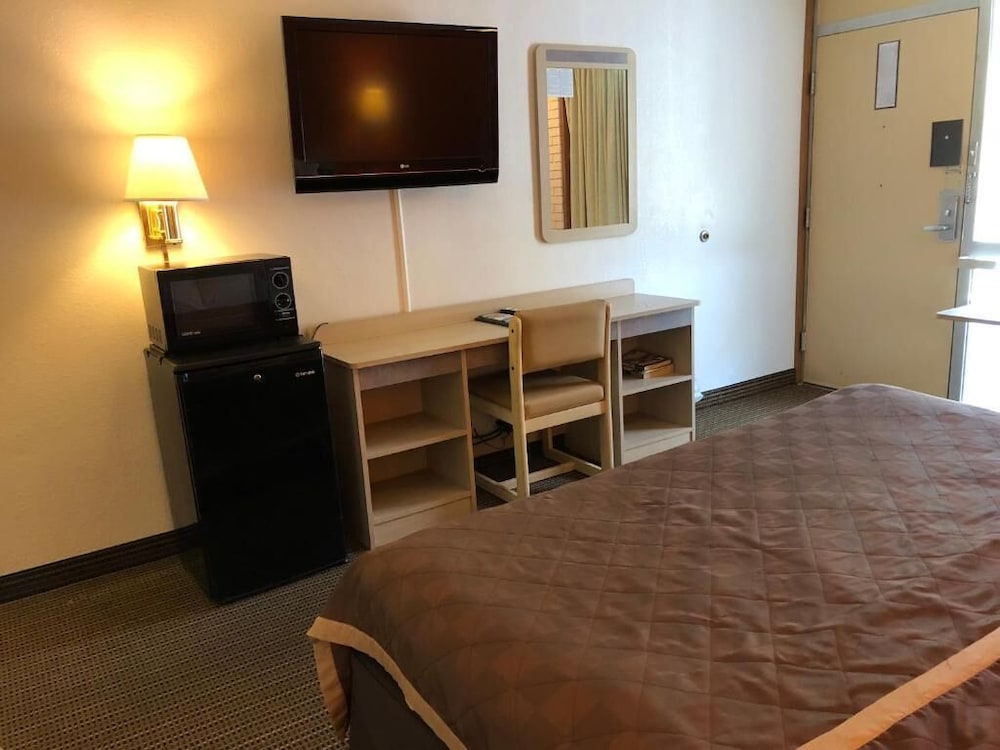 Americas Best Value Inn Collinsville St. Louis 15/29