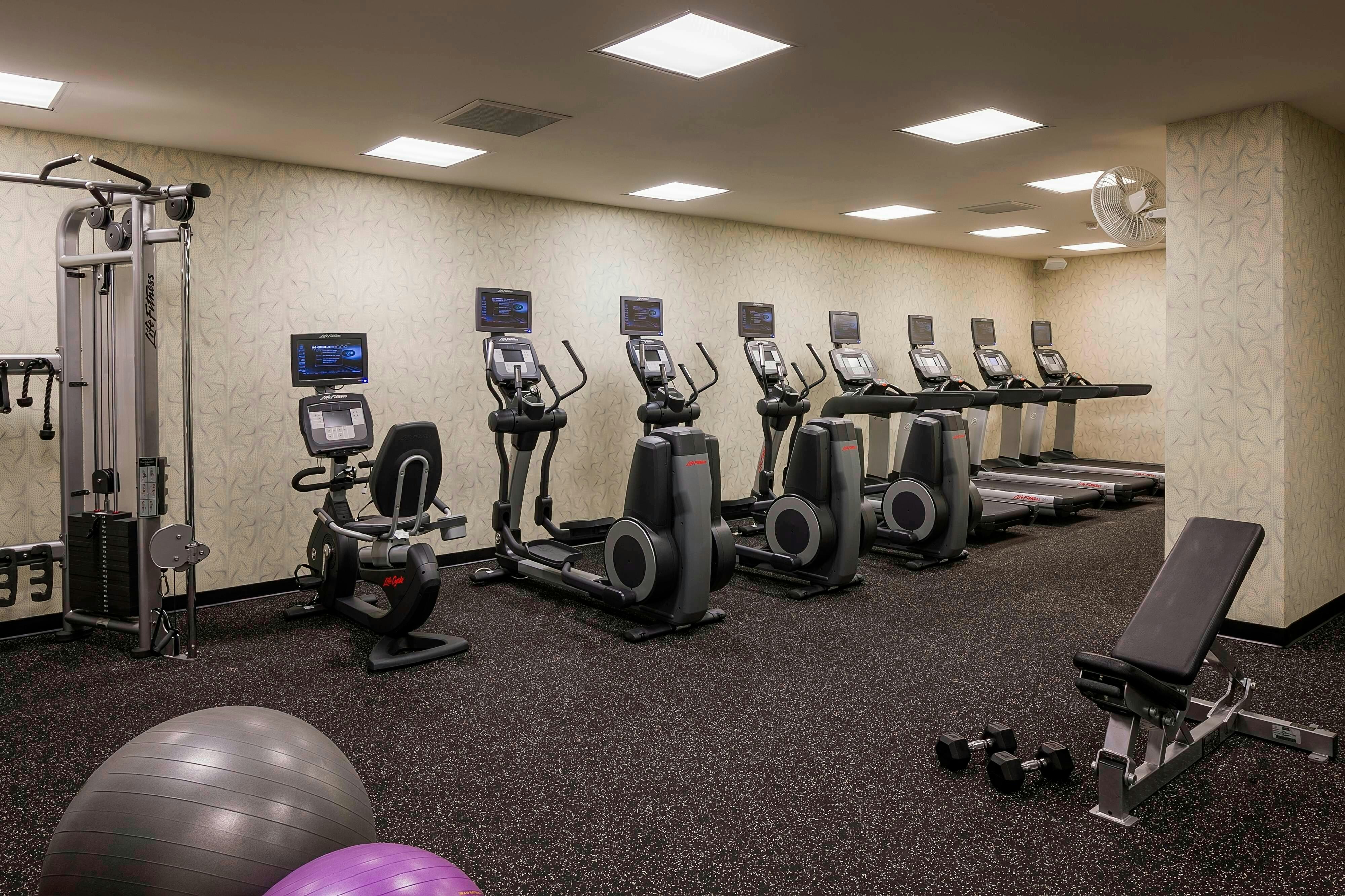 Courtyard By Marriott San Diego Downtown 30/45
