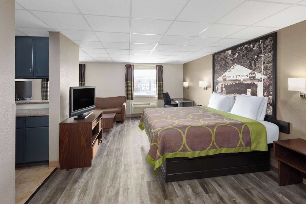 Studio, Suite, King Bed