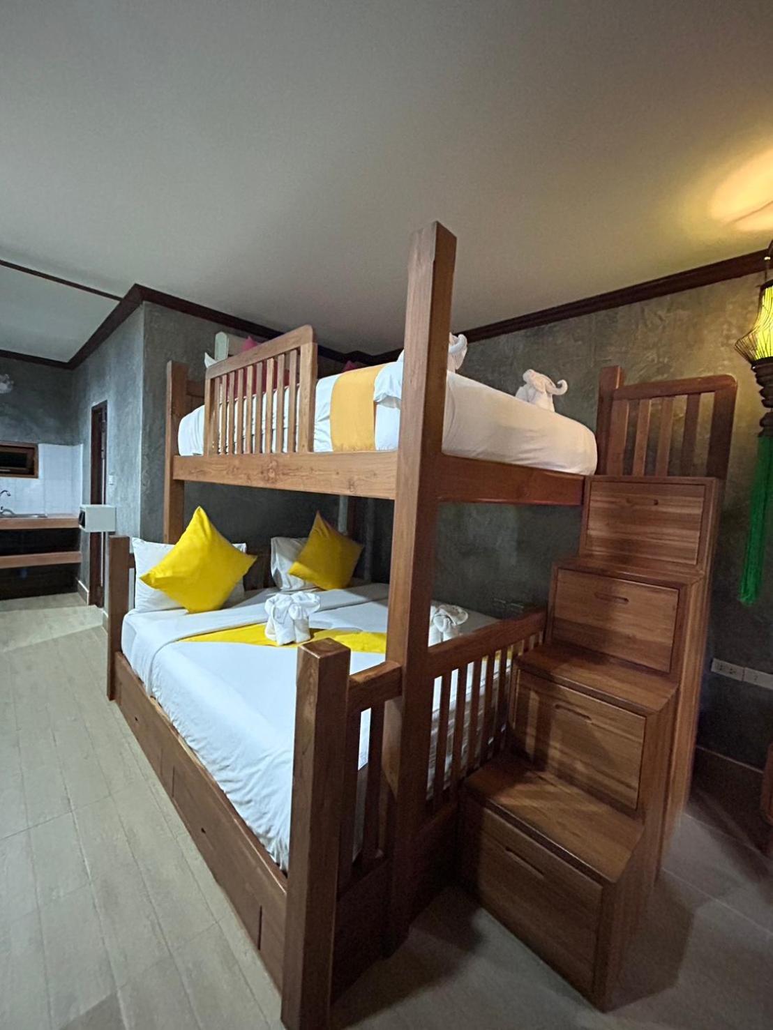 Deluxe, Family, Araya Boutique Hotel 5/10