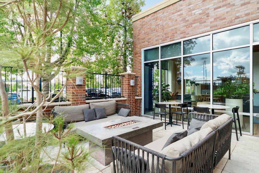 Hyatt Place Sacramento Roseville 51/67