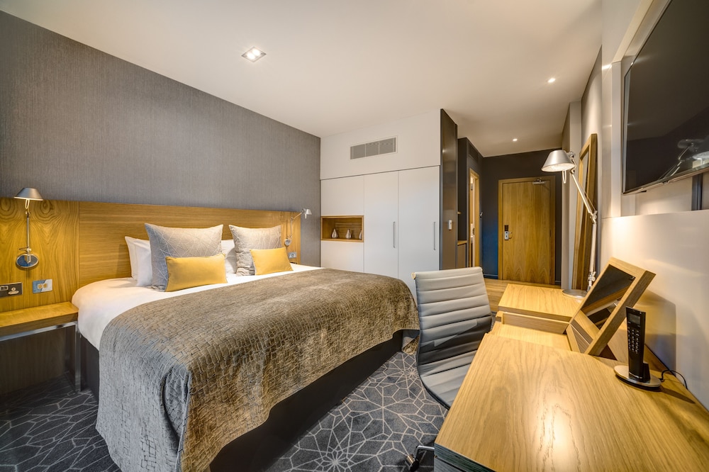 Apex City of Glasgow Hotel (ex Marks Hotel Glasgow) 12/47