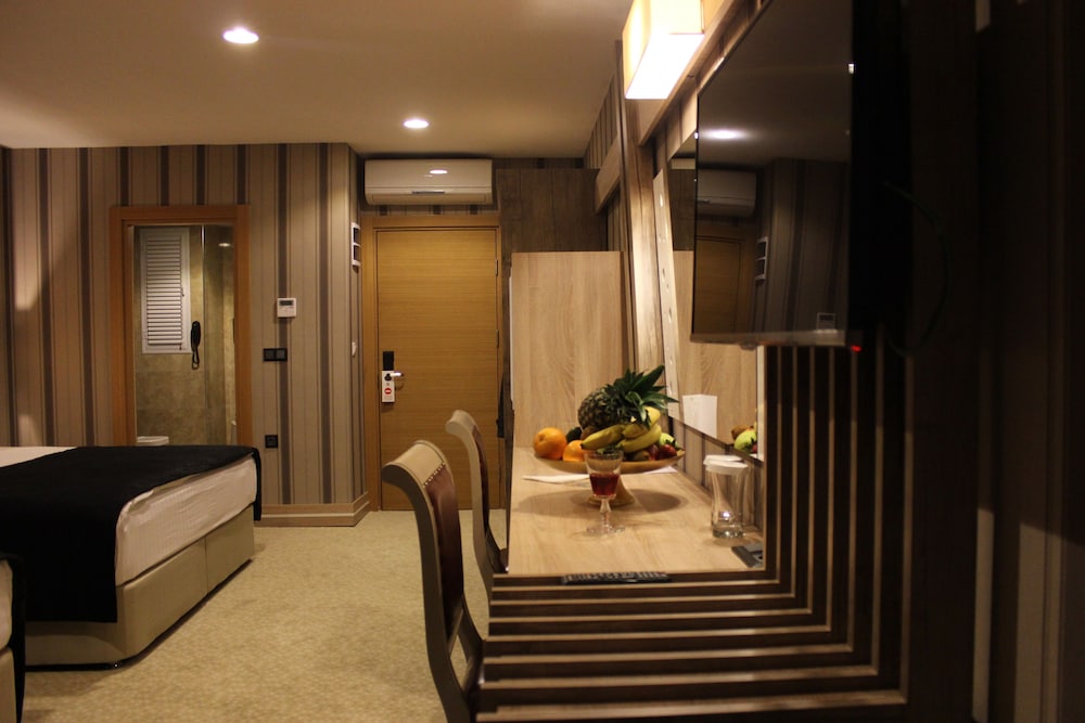Neba Royal Hotel 27/50